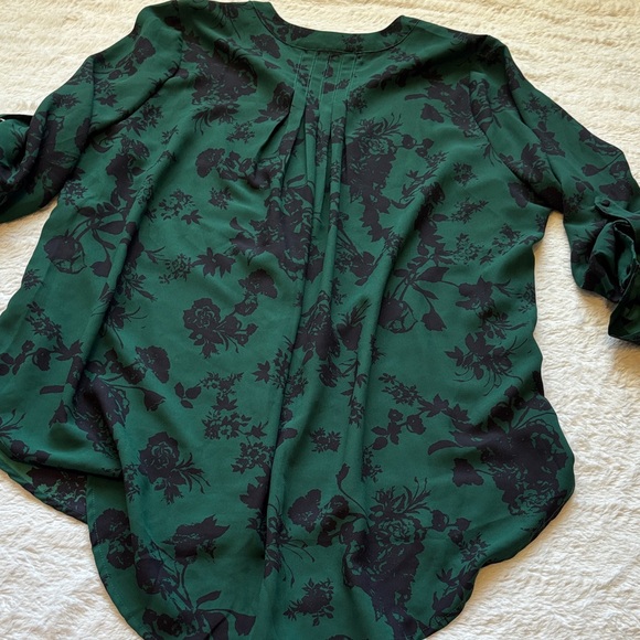 Green/Navy Floral Blouse - Picture 10 of 10